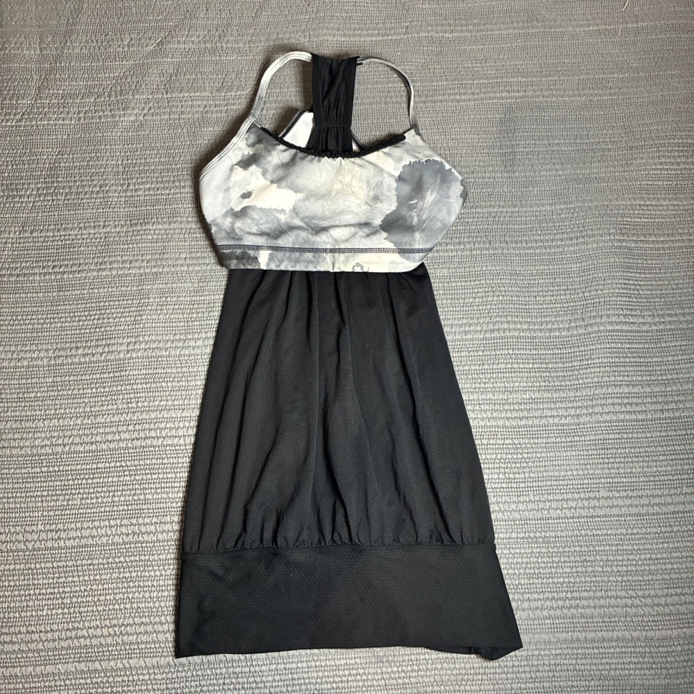 Lululemon Racerback Tank Top Built In Shelf Bra Black Gray Tie Dye Size 8